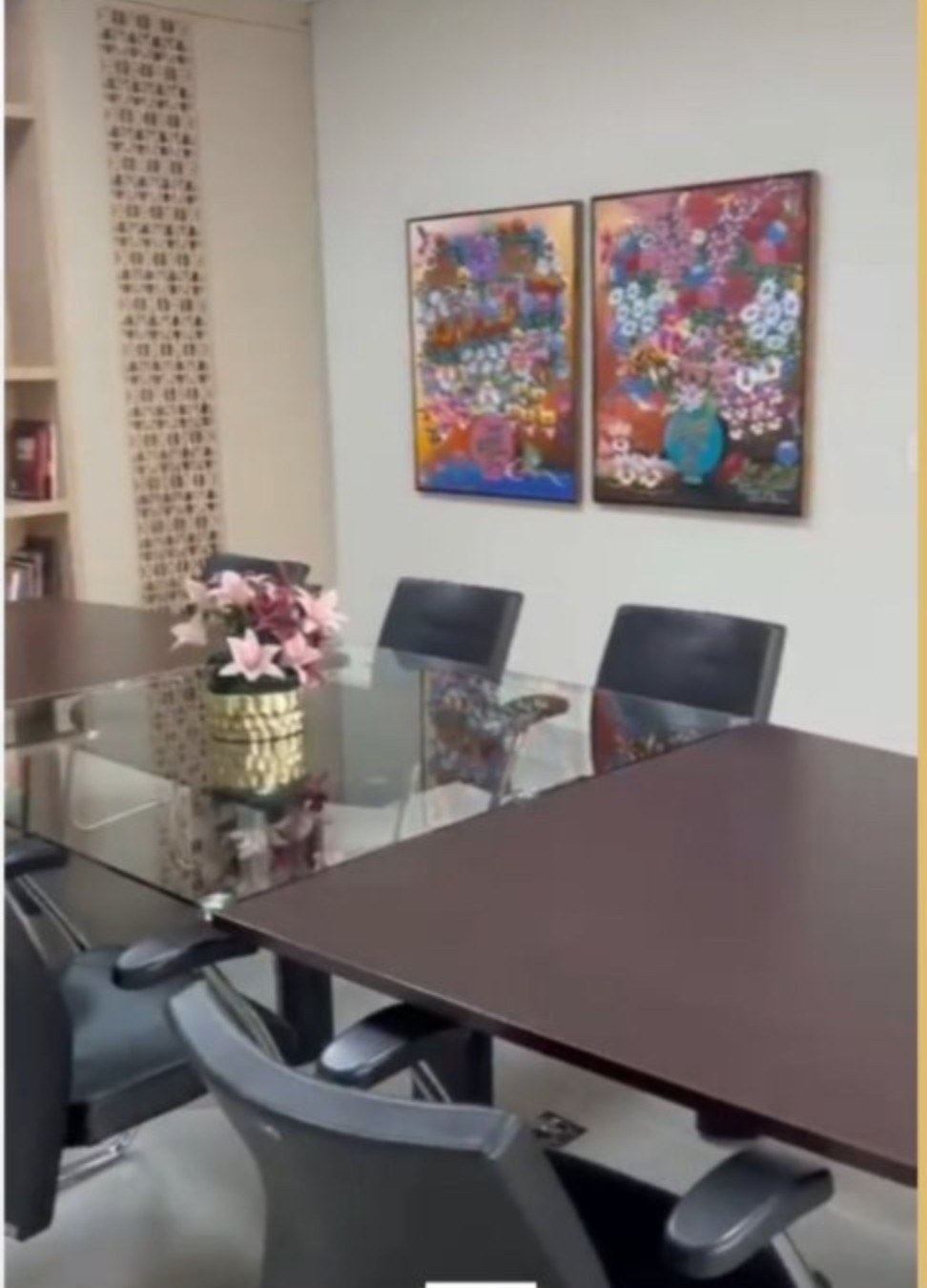 Sala de reunião: Mesa planejada